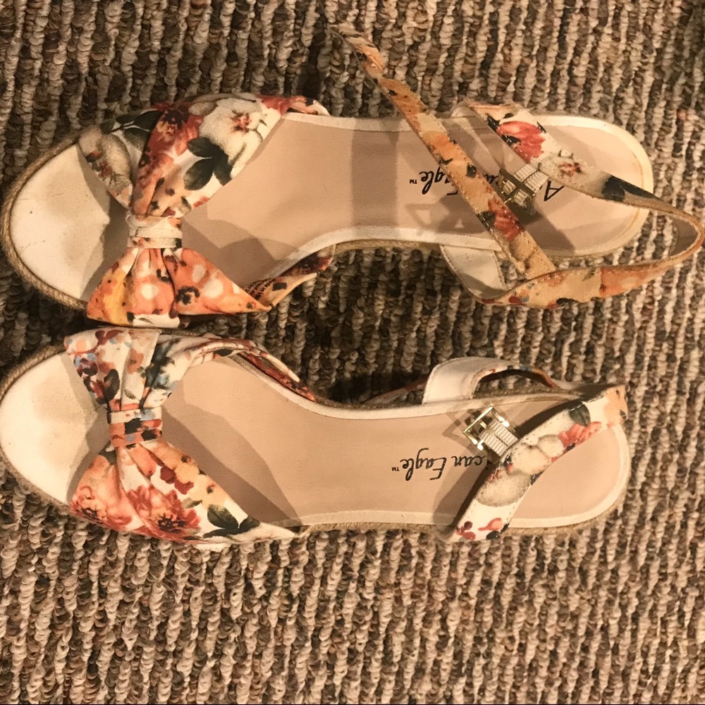 American eagle floral wedges